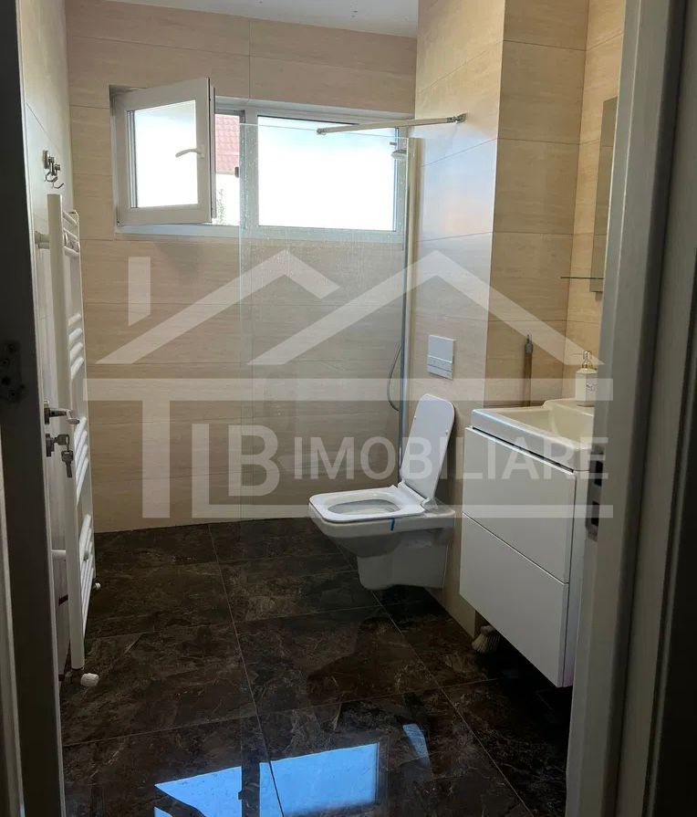 Apartament cu 2 camere, 55mp, Zona Central - Poză 8