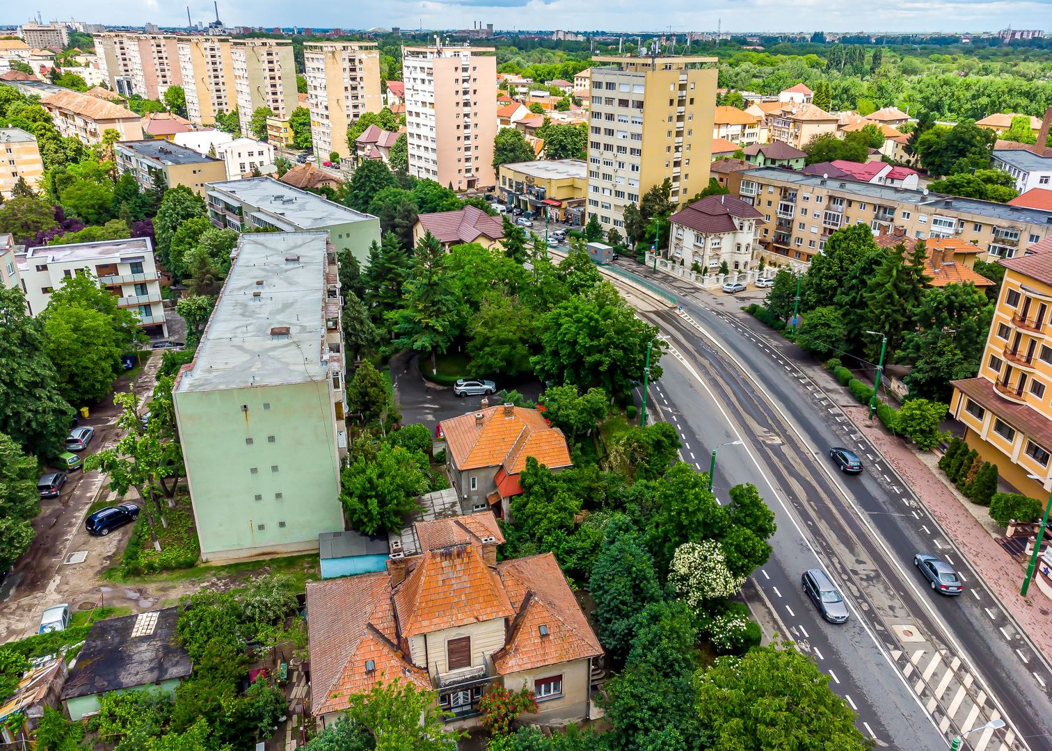 Vilă cu potențial pe Calea Romanilor - Poză 4