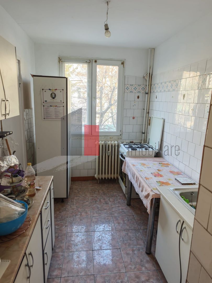 Vânzare apartament 3 camere Bd. Obregia - Piața Străduinței - Poză 10