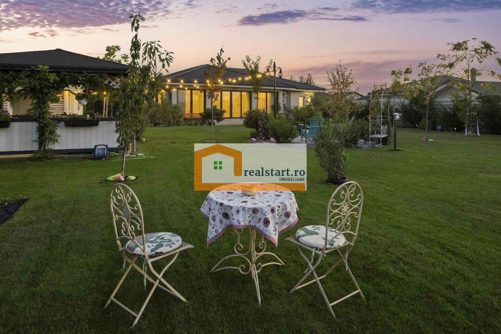 Langa Padure si lac, Vila P+Pod , 900mp teren,  terasa 40mp,  complex securizat - Poză 46