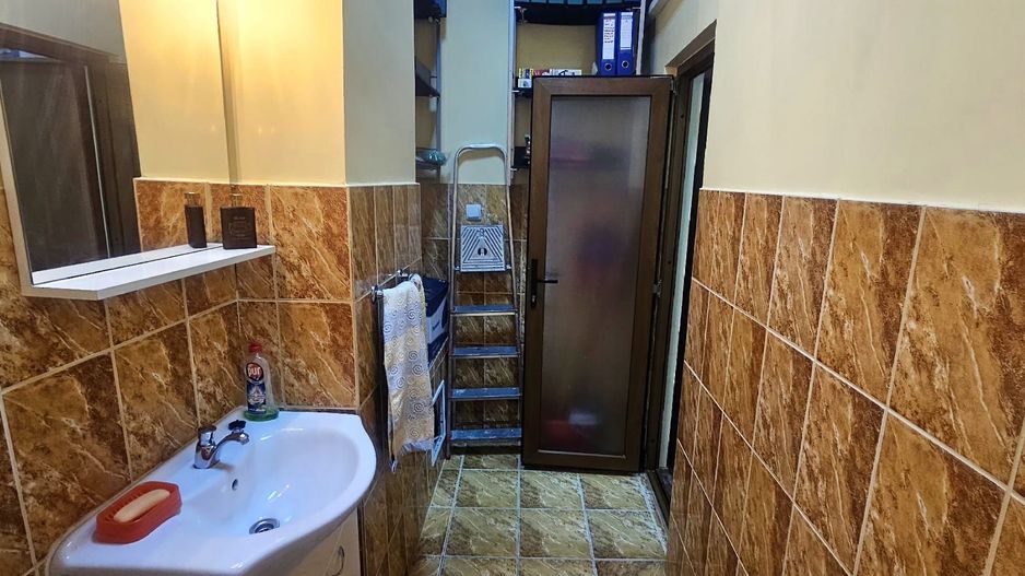 Spatiu comercial de inchiriat – 2 camere, 33 mp,  zona Port - Poză 8