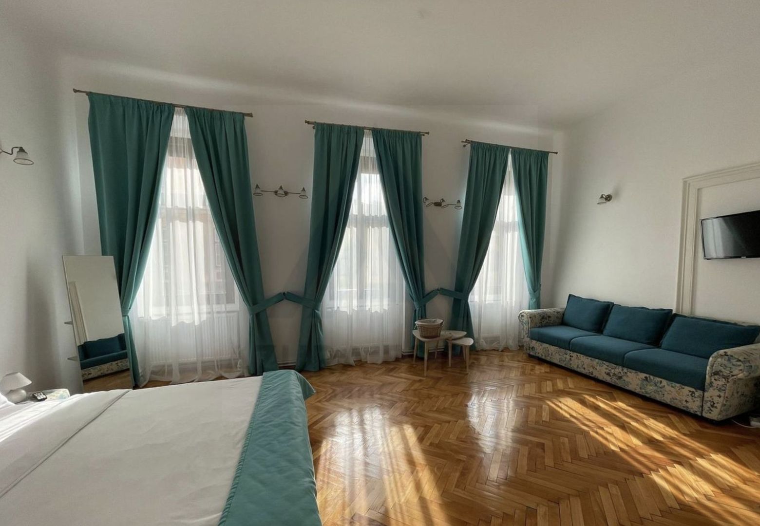 Apartament 3 camere la casă 106 mp utili 3 bai pivnita Ultracentral - Poză 6