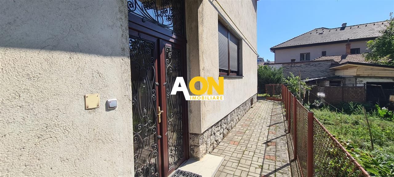 1/2 duplex  5 camere 232 mp teren cu garaj si curte ultracentral - Poză 22