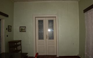 Casă tip duplex, ultracentral, str. Petru Rareș, curte 85 mp, 170000 € - Poză 9