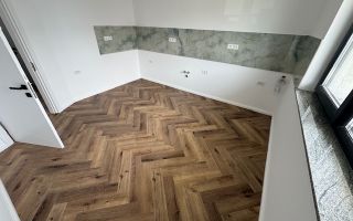Vila Tunari cu vedere la LAC, 135m2 si curte mare - Poză 16