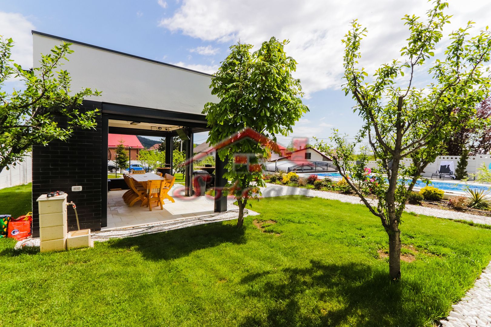 VILĂ MODERNĂ DE LUX CU PISCINĂ, FOTOVOLTAICE ȘI FOIȘOR – BREAZA - Poză 11