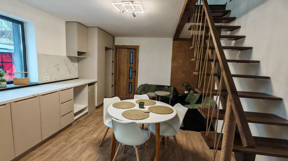 COMISION O.Casa P+E, 4 camere , ASTRA Carpatilor -LIDL- curte comuna. - Poză 10