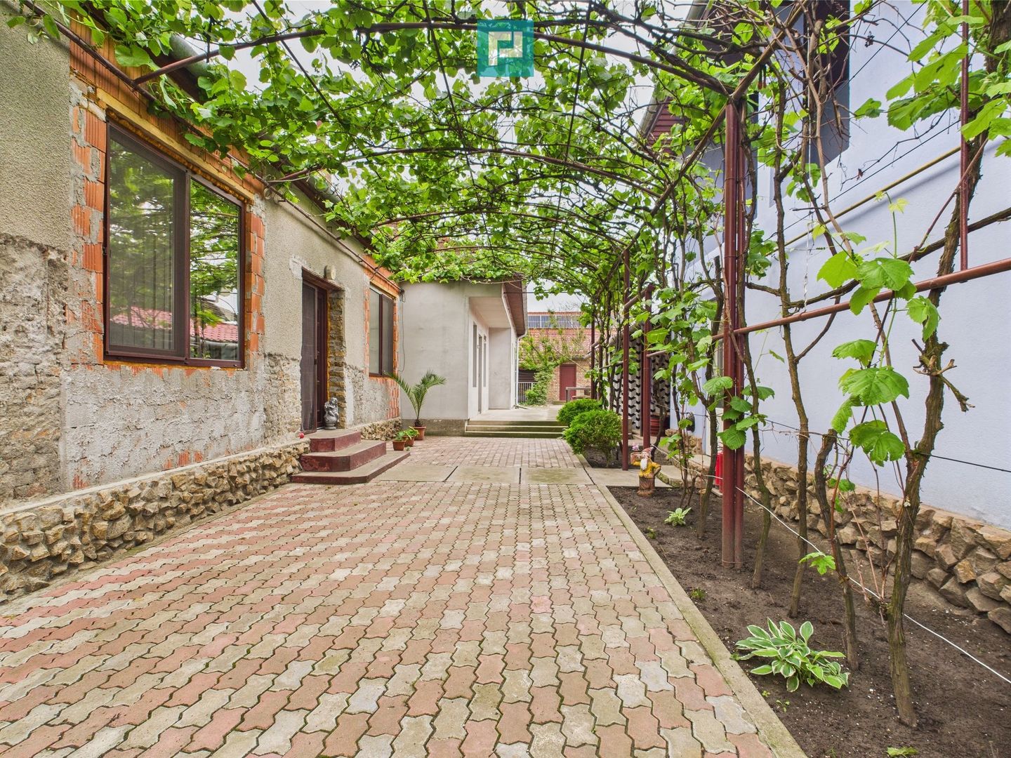 Casă Individuală cu spațiu comercial - Variaș - Poză 33