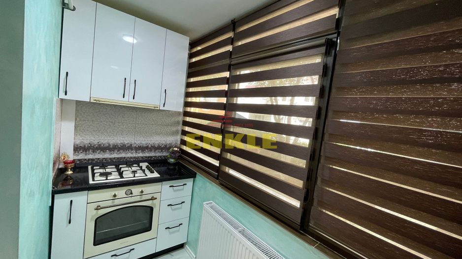 De vanzare apartament, 2 camere decomandat, zona Capat 1 - Poză 7