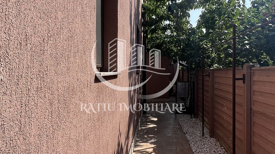 Casa cu 5 camere | P+M | Iosia | Oradea - Poză 30