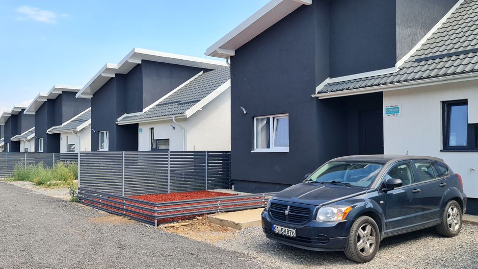 Casa 4 camere mobilata utilata cartier Izvor - Poză 1