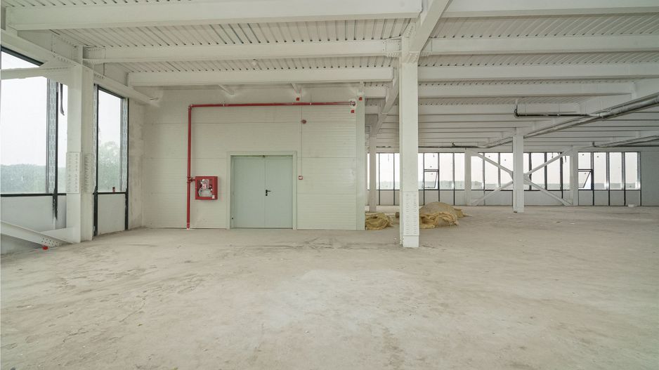 Stefanesti Center A3 Centura Spatiu 900mp cladire comerciala/birouri - Poză 7