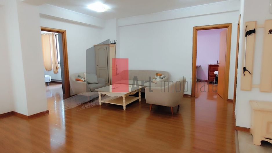 Apartamentul "OSATU",  1 Mai-Domenii, parter cu curte proprie - Poză 2