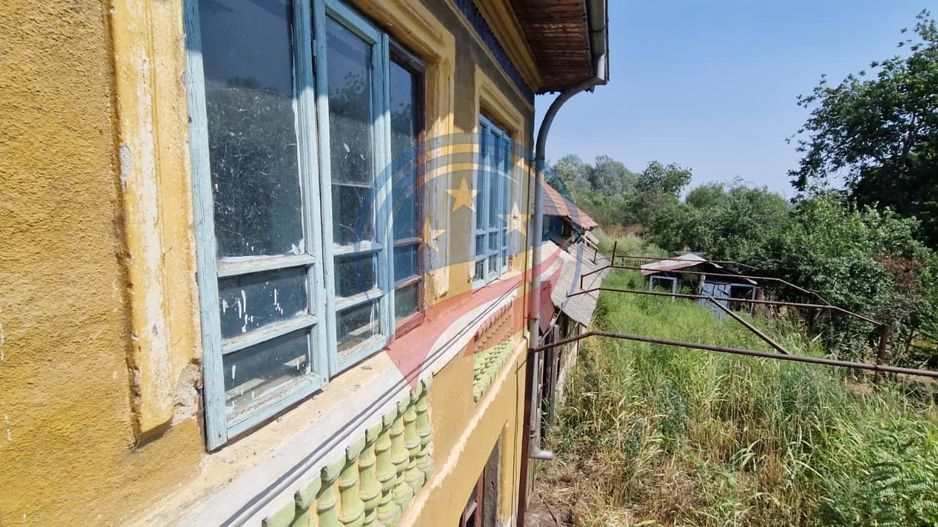 Casa de vanzare  5 camere + teren 2200 mp in loc. Calopar satul Bazdana - Poză 8