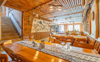 Pensiune Rosenau de vânzare - Afacere la cheie lângă Cetatea Râșnov - Poză 8