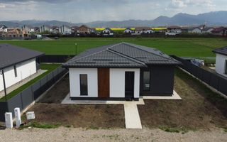 Casă/Vilă cu 4 camere de vânzare - Sampetru, zona Dealul Lempes - Poză 1