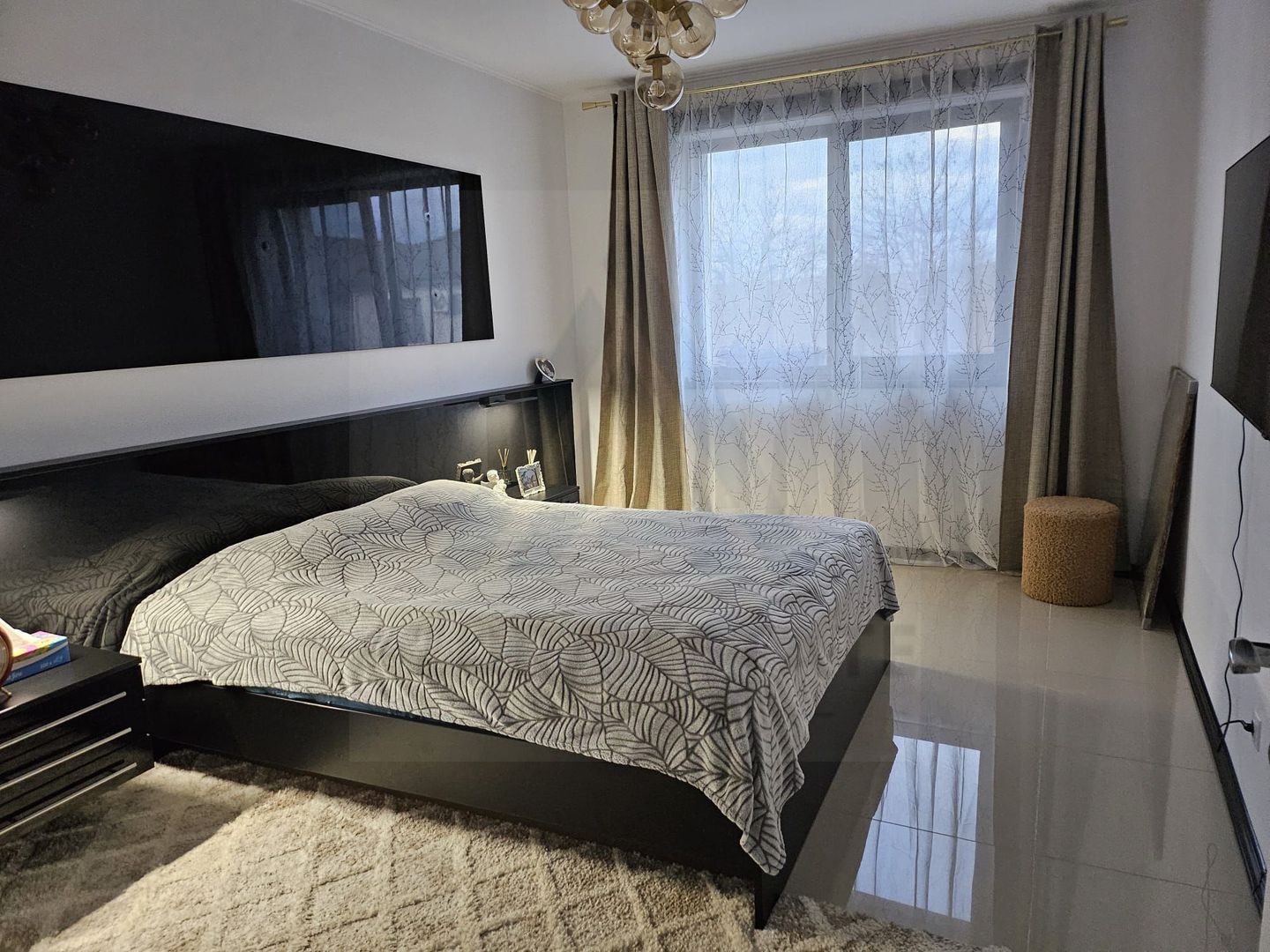 Casa moderna 4 camere 2 bai teren 500 mp terasa si pod in Selimbar - Poză 3