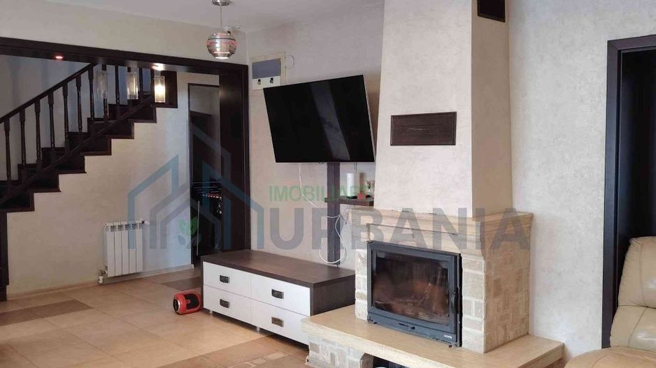 Vila de vânzare în Bârnova – Bucium, 5 camere, cu saună și piscină - Poză 1