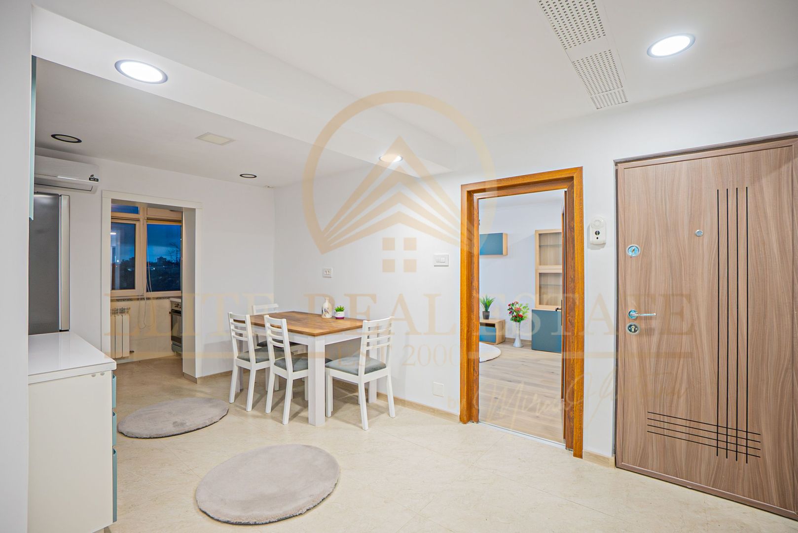 Gara - Vânzare apartament cu 2 camere, mobilat si utilat - Poză 6