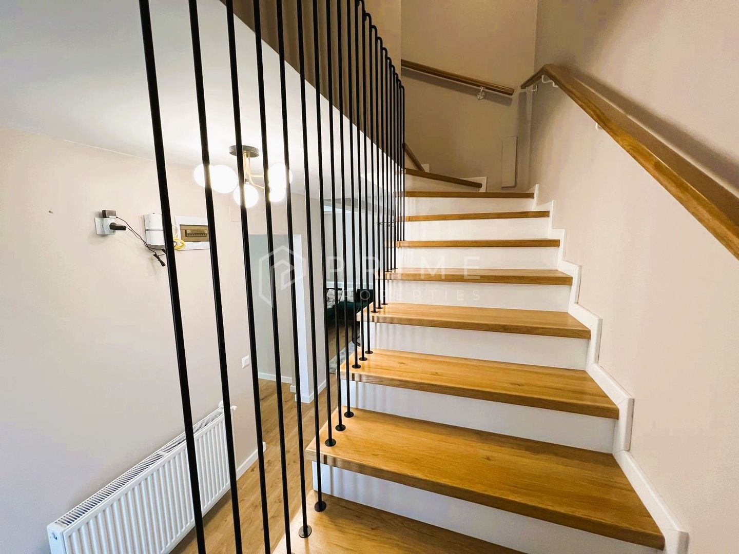 Casă Duplex de vânzare – Corunca | Design deosebit, aproape de pădure - Poză 8