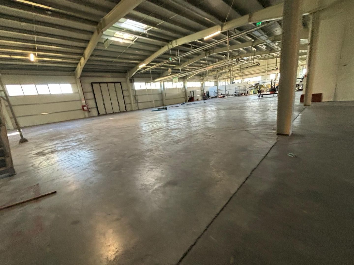 Hala 5000 mp dotata pentru productie si depozitare ISU categoria D - Poză 29