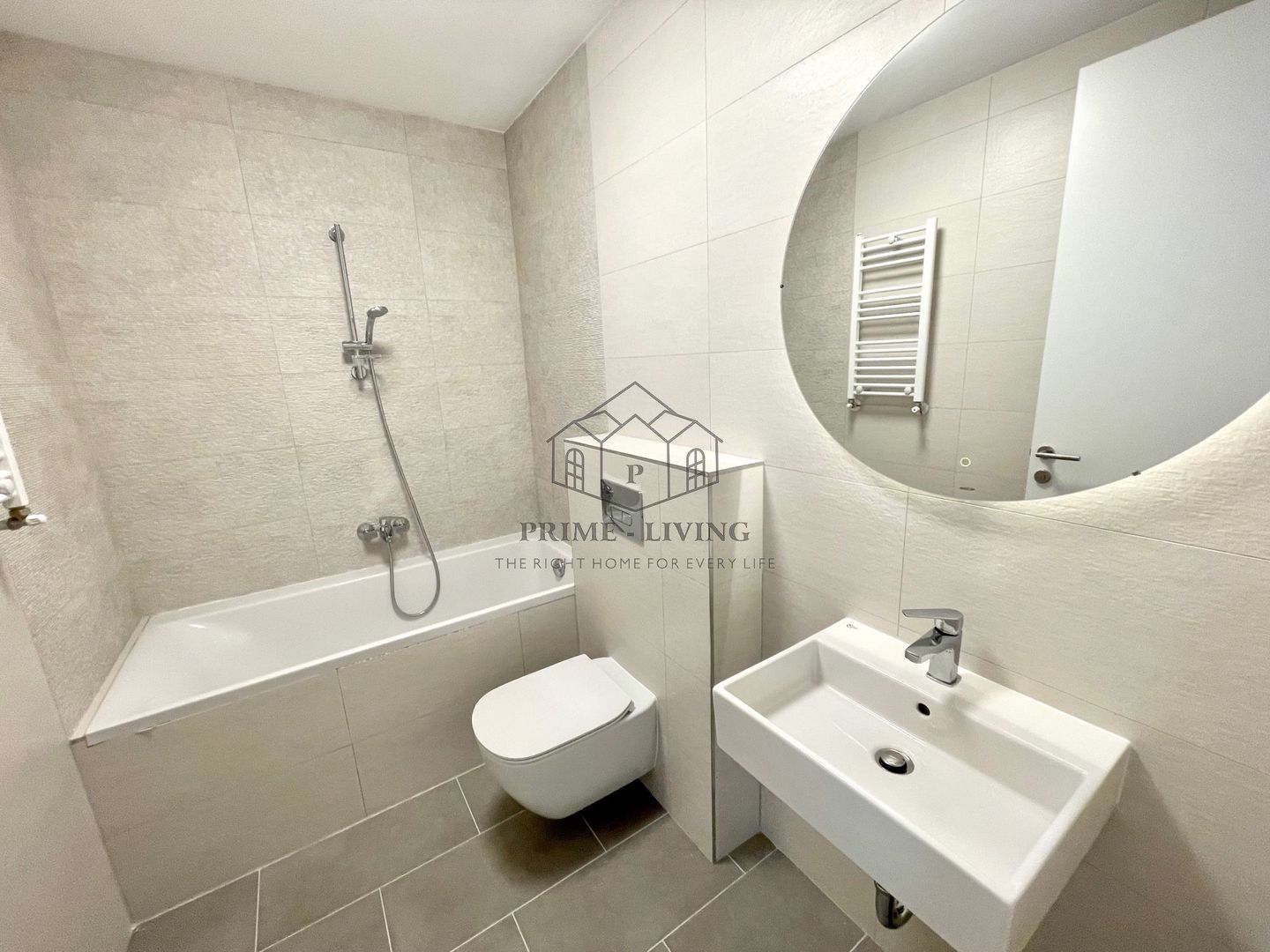 CASA NOU CONSTRUITA CU 5 CAMERE IN COMPLEX LA INCHIRIERE IN PIPERA - Poză 9