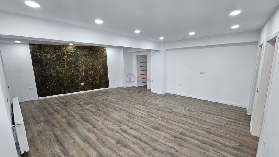 Apartament cu 3 camere si terasa LA CHEIE, 112 mp utili, zona Turnisor - Poză 1
