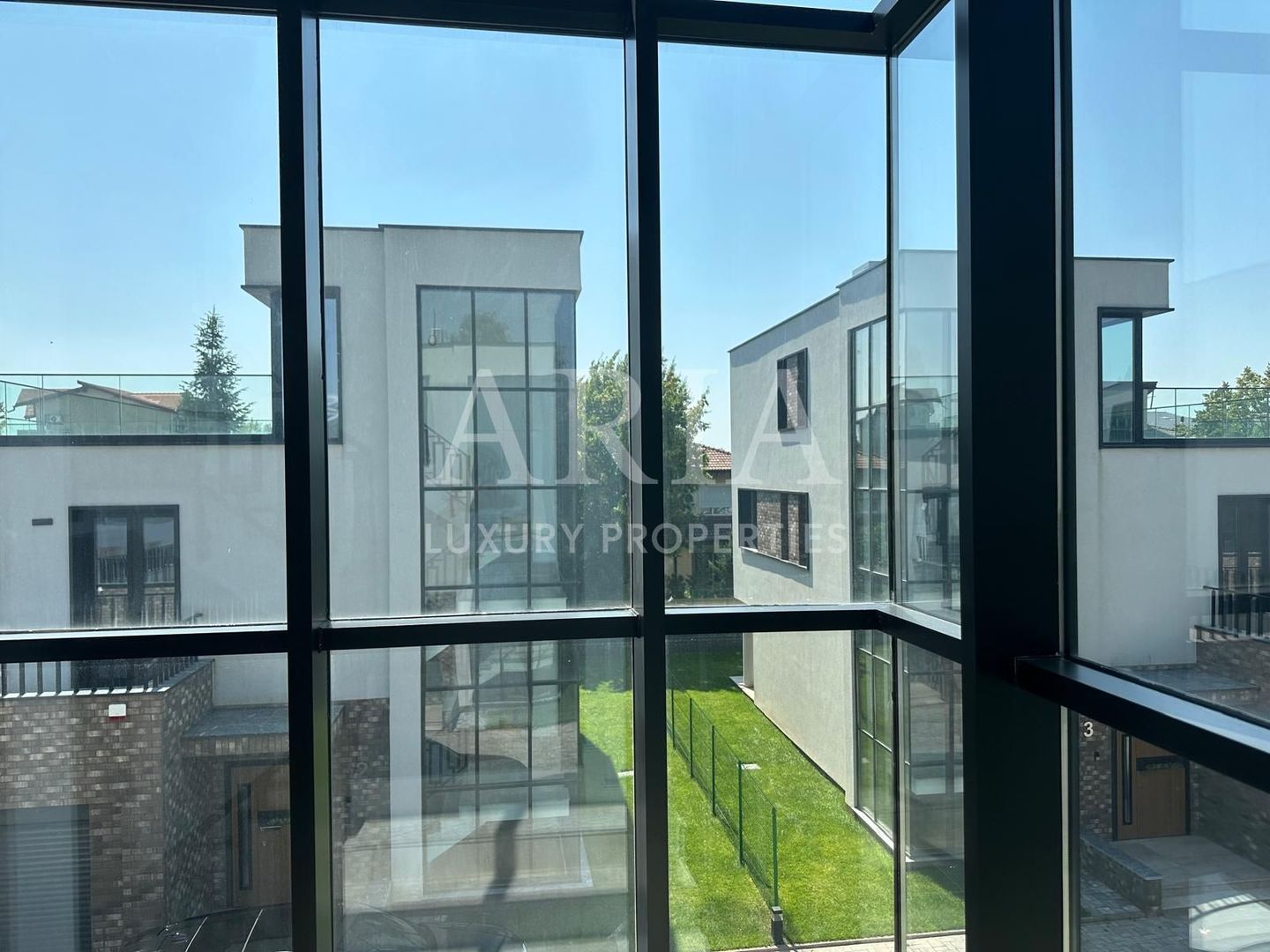 VILLA FIRST RENT – GARAJ - GATED COMPLEX - Poză 18