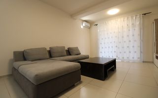 Casa Giroc, 4 camere, 2 bai, curte interioara. - Poză 2