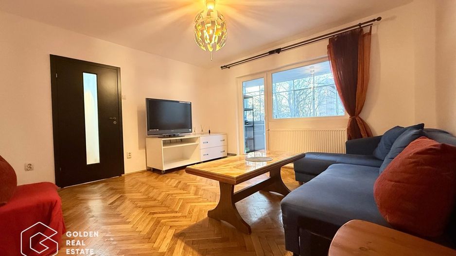 Apartament 2 camere, etaj 1, zona Polivalenta, decomandat - Poză 3
