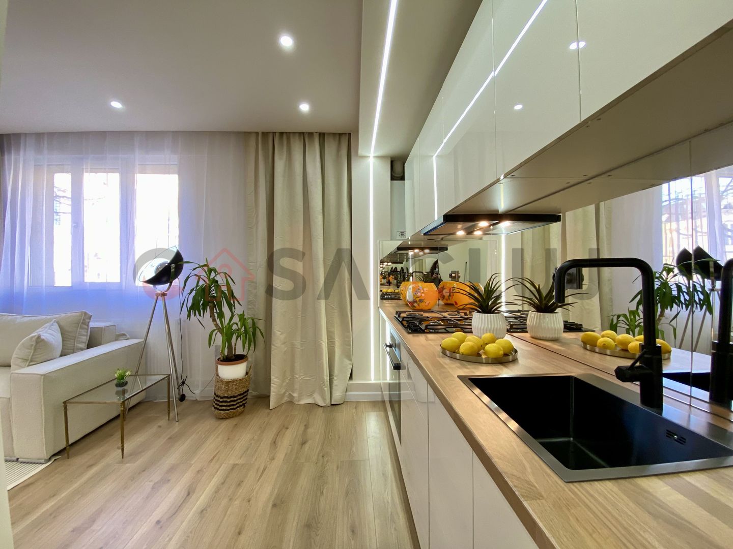 Apartament La Cheie, ultrafinisat,  Horea!! - Poză 4