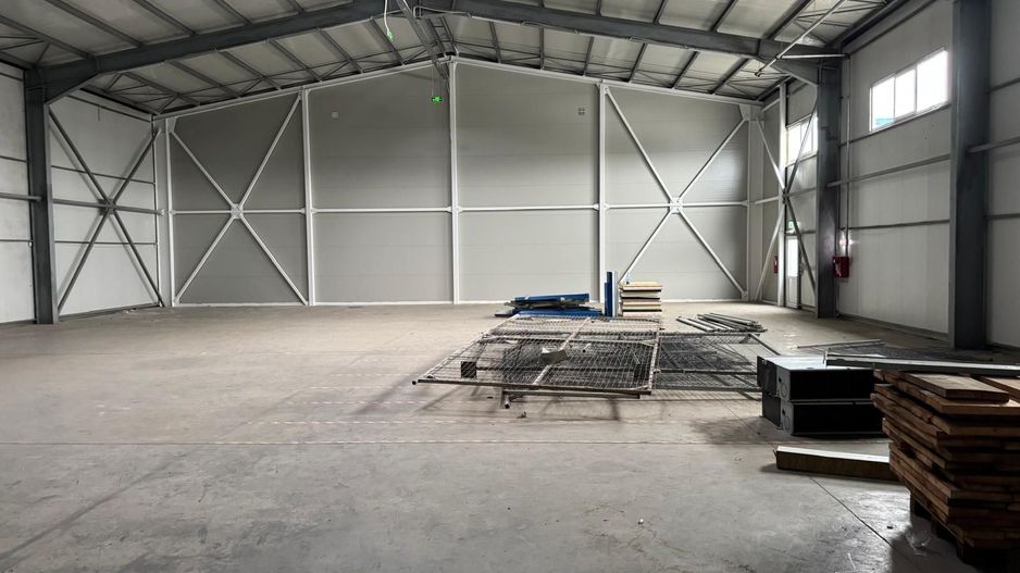 Hala 1000 mp de inchiriat Drumul Intre Tarlale- Oxigenului - Poză 2