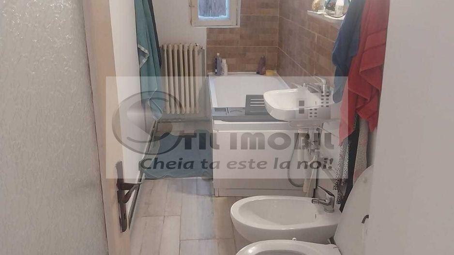 Apartament la casa, curte proprie, , Podul de Fier - Poză 5