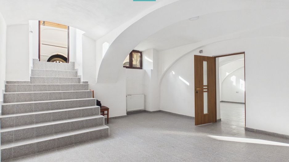 Apartament două camere strada Cozia. - Poză 1