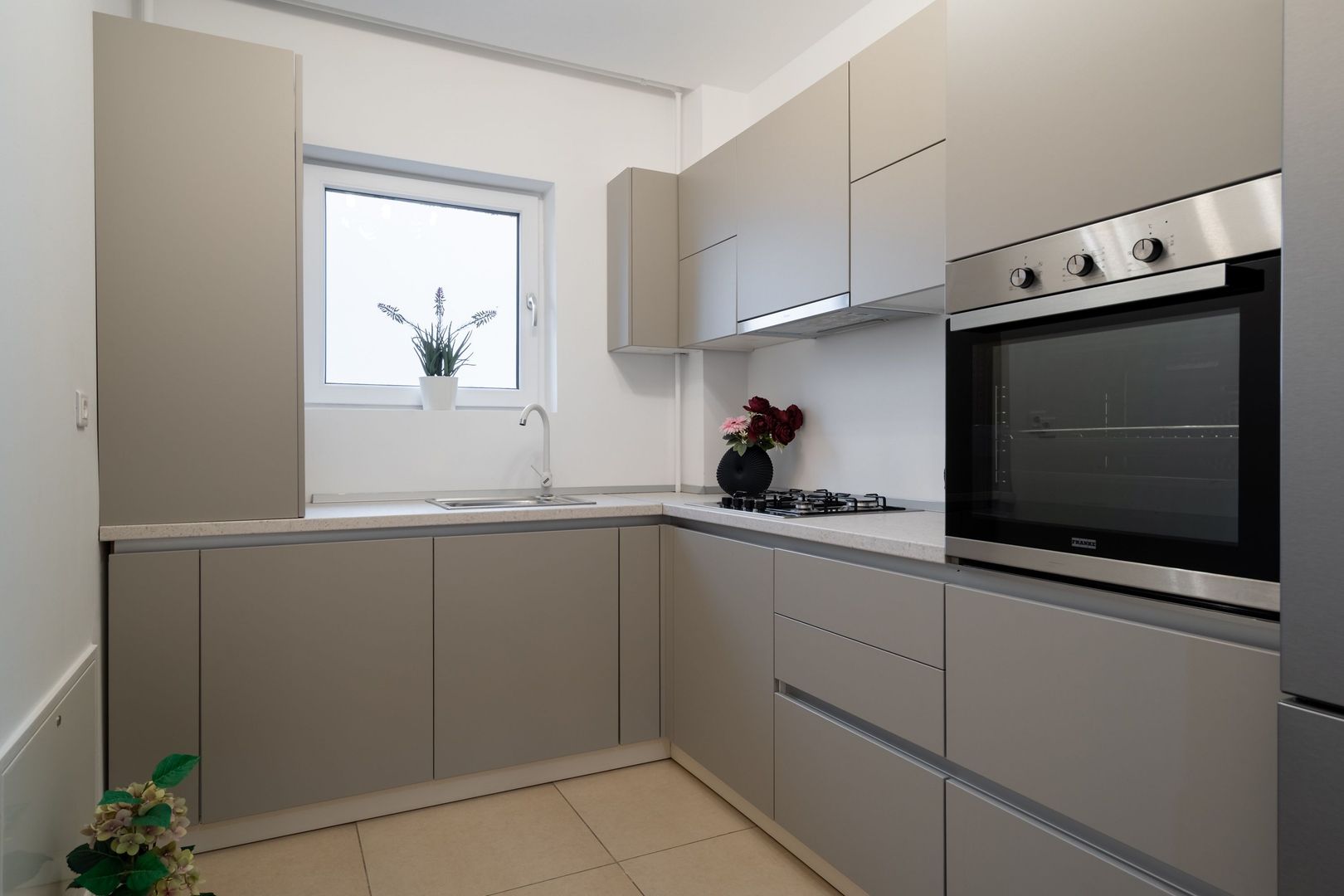 COMISION 0%-Verdi Apt 3 cam superb, vedere lac, mobilat-utilat, parcare garaj - Poză 18