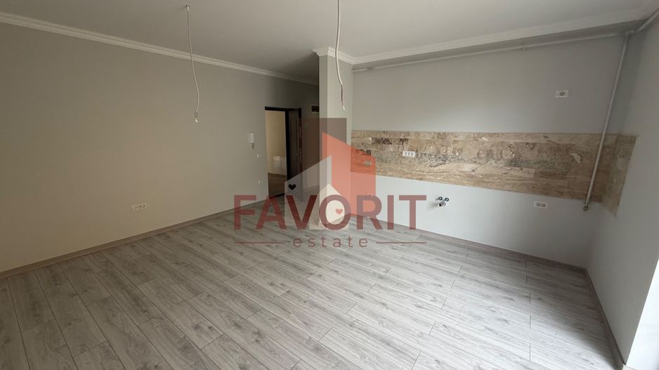 Villa cu 6 apartamente. Gradina in CF. Disponibil imediat - Poză 2