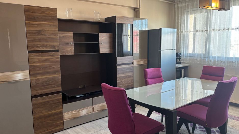 Apartament mobilat cu parcare subterana si lift - Poză 9