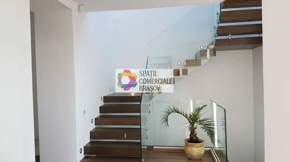 Spatiu de birouri deosebit - 160 mp - Poză 2