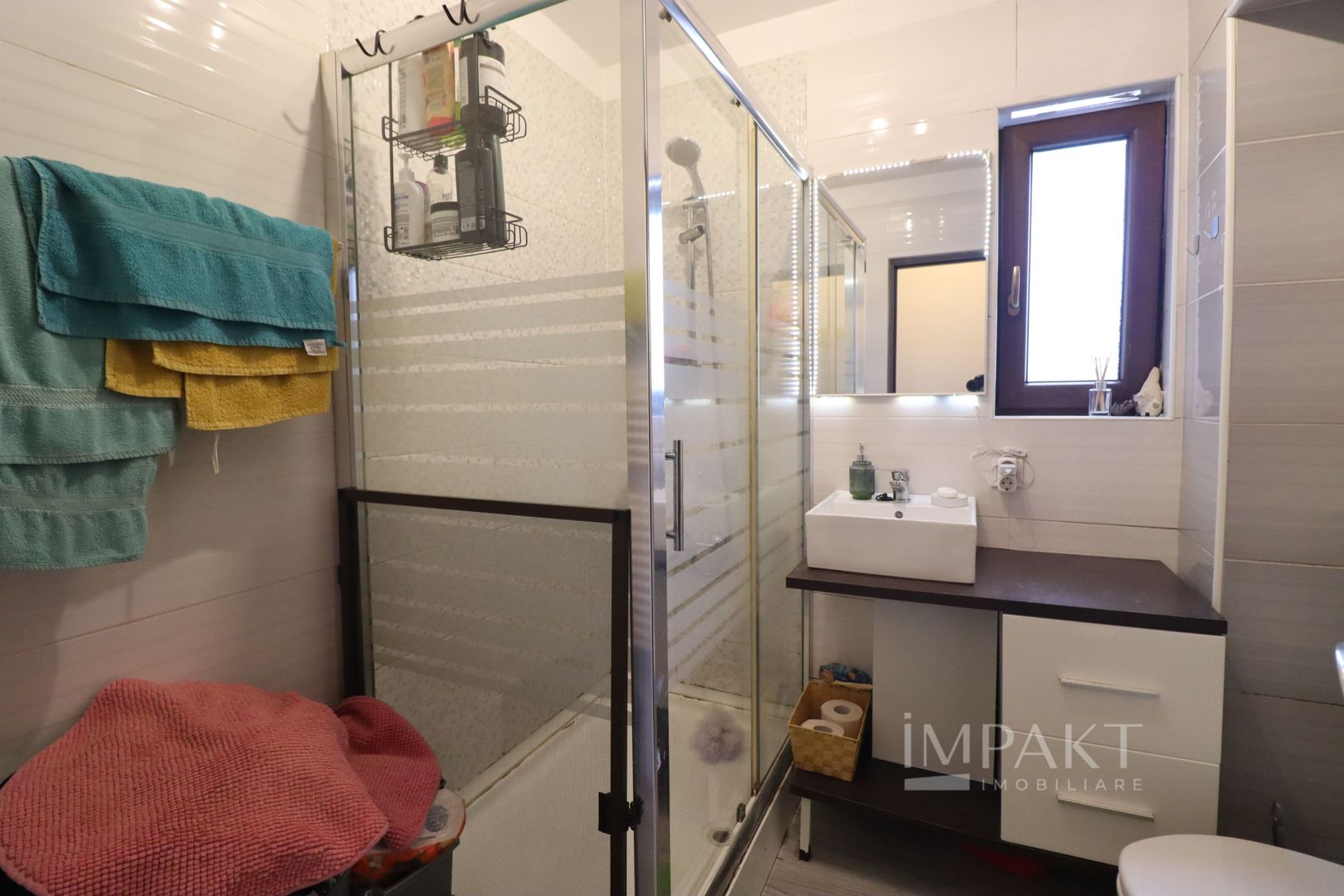 Apartament cu 3 camere, situat in zona Muzeul Apei Floresti! - Poză 8