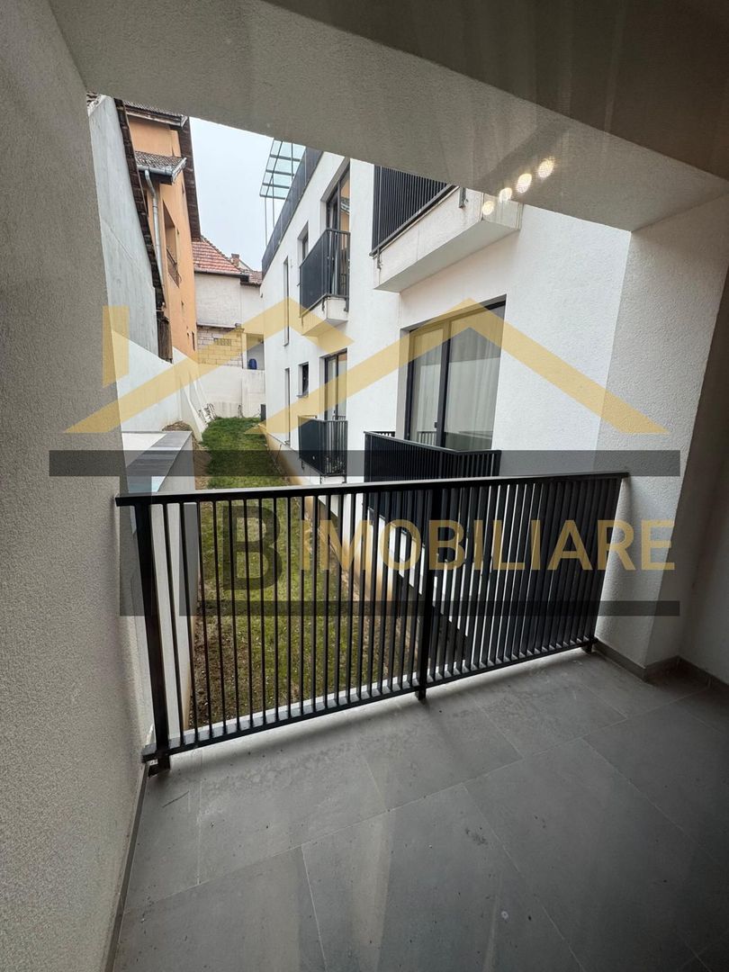 Apartament de 2 camere, 78mp, parcare, zona strazii Revolutiei - Poză 11