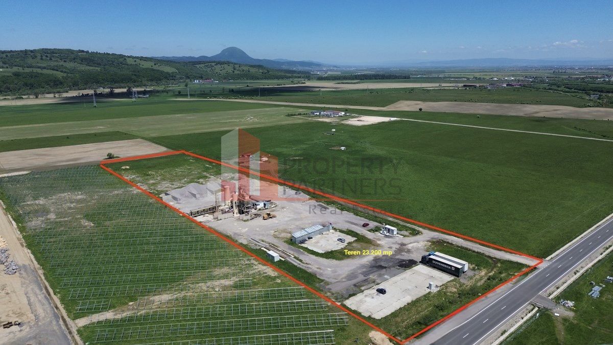 Teren pentru dezvoltare industrială/comercială 23.200 mp Râșnov DN73 - Poză 1