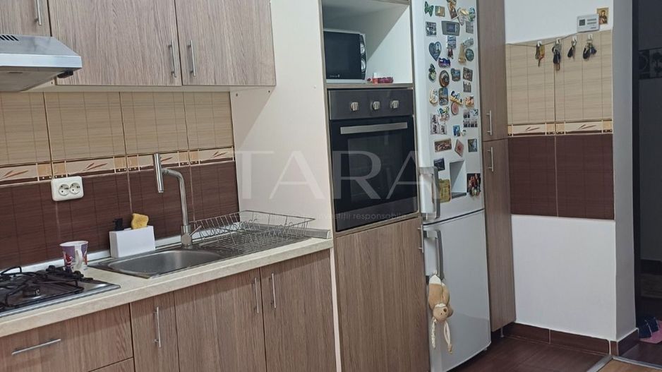 Apartament cu 2 camere, zona centrala Eroilor, în Florești. - Poză 2