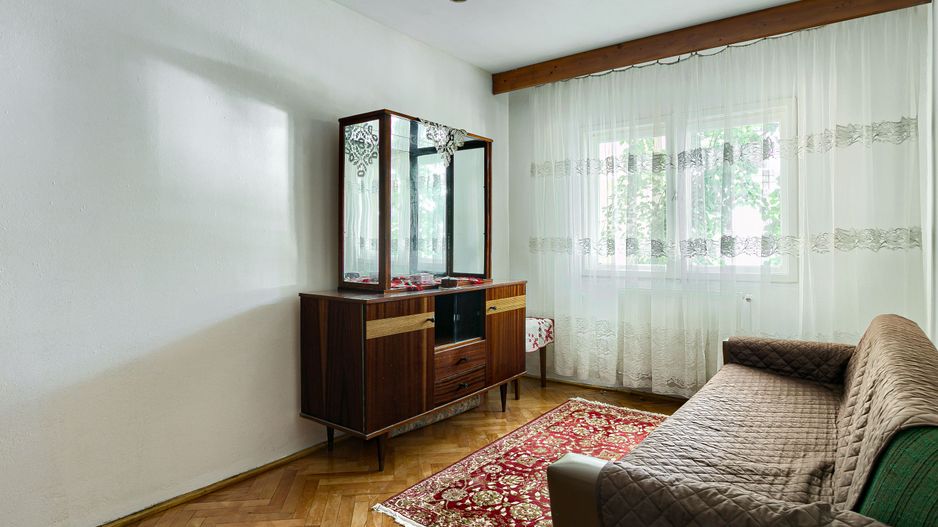 VANDUT Apartament cu 2 camere, etaj 1 in Micalaca zona Voinicilor - Poză 4