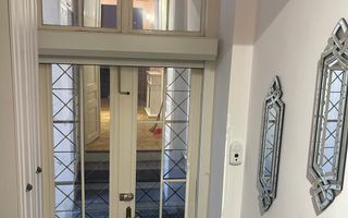 Apartament de lux în inima Oradiei – locație premium lângă Gojdu - Poză 2