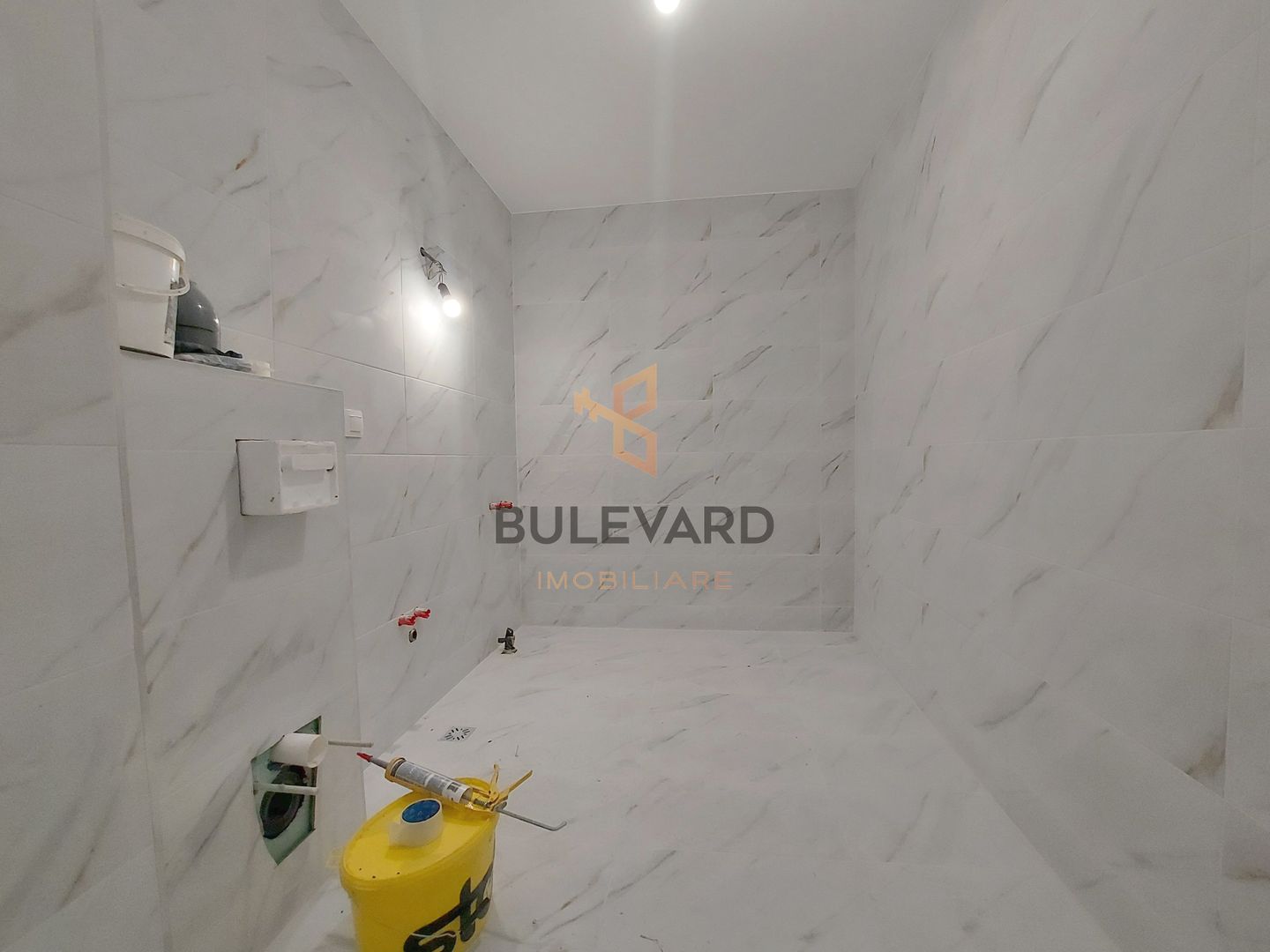 Apartament cu 3 camere,CF/55 mp/terasa 20mp/parcare subterana! - Poză 3