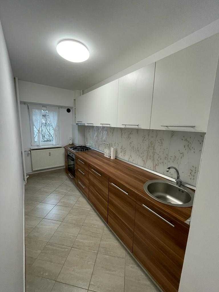 Garsonieră decomandată de închiriat Piața Sudului-Olteniței - Poză 6