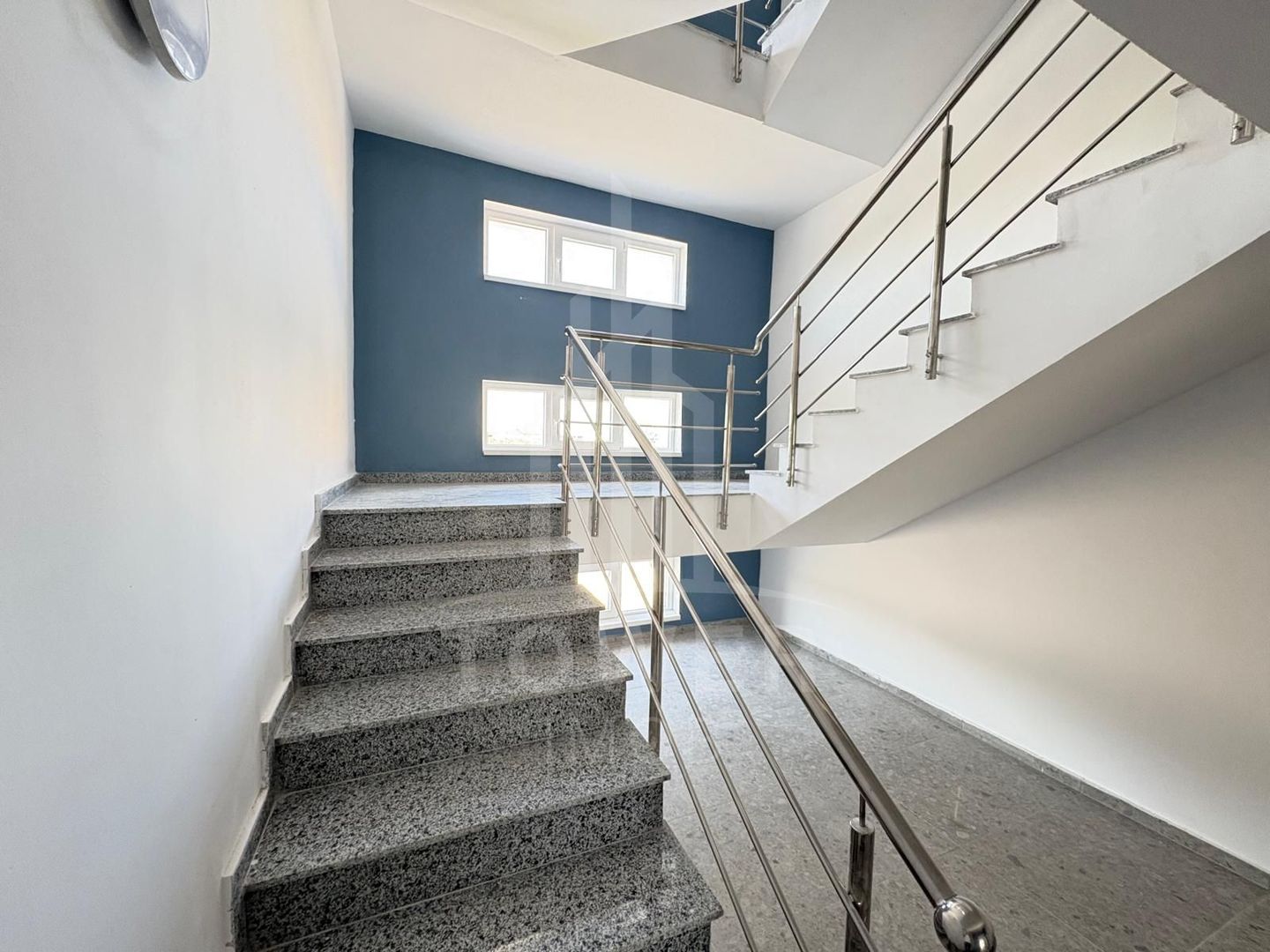 Apartament 2 camere – 42 mp – bloc renovat integral – Sibiu, cartier Lazaret - Poză 8