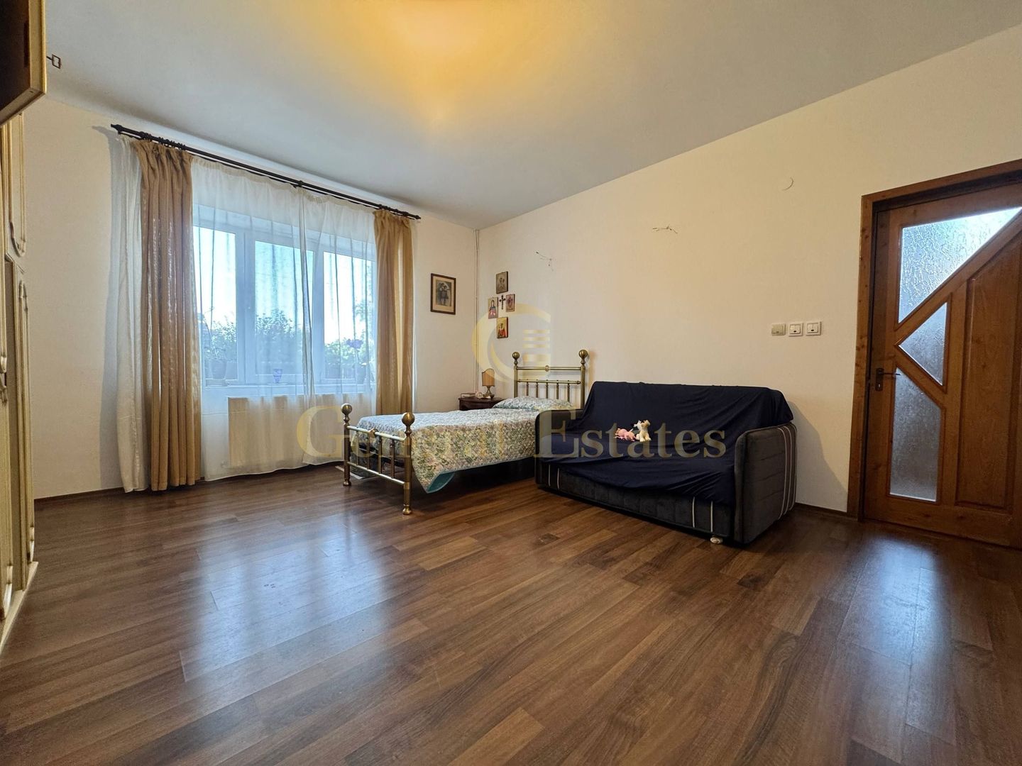 Vânzare Casă  D+P+E - 230 m.p. - Bucium - Poză 11