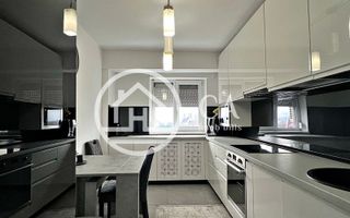 Apartament de vânzare cu 4 camere în zona Calea Aradului, Oradea - Poză 9