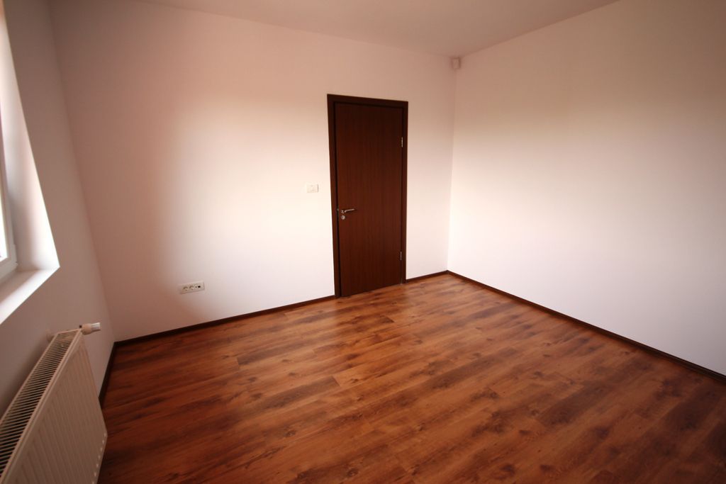 Vila spatioasa  nemobilata zona Elisabetin - Poză 6